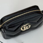 Gucci GG Marmont Series of small shoulder bag Black